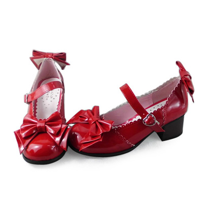 Glossy red & 4.5cm heel