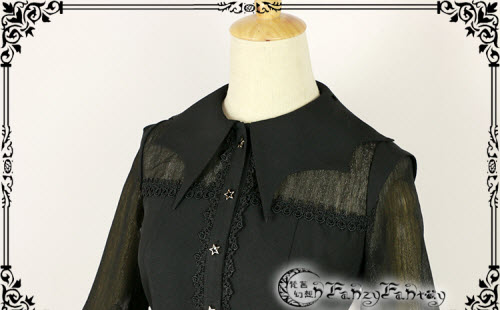 Bat collar blouse