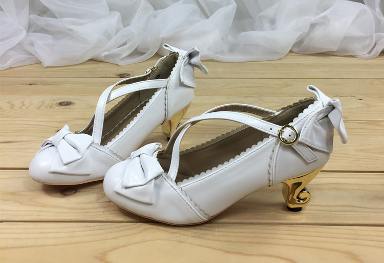 White & 5.5cm heel
