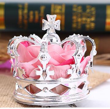 Silver Crown (peachy pink rose inside)
