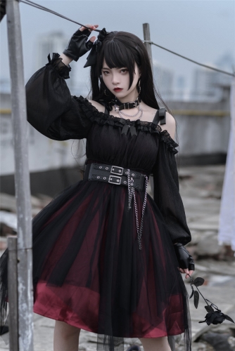 Dark on sale lolita dress