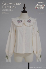 Strawberry Flowers on the Hill Vintage Classic Lolita Blouse